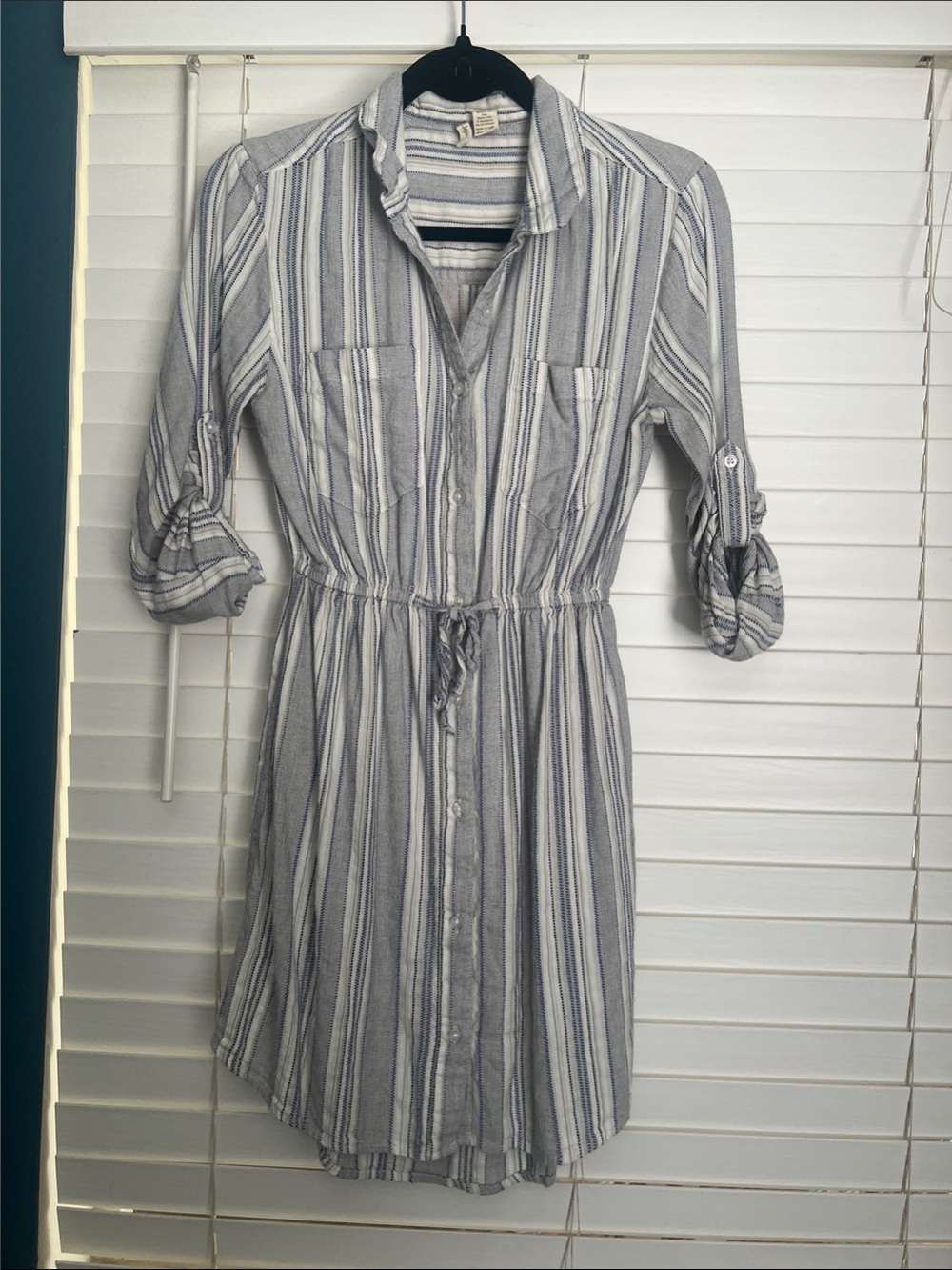 Japna Striped Long-Sleeve Shirt Dress in Gray and White